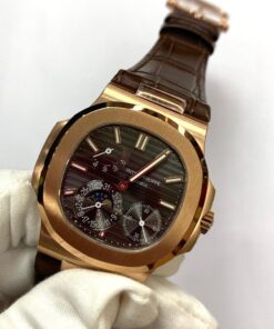 Alternative view of Patek Philippe Super Clone Watch 1:1 NAUTILUS 5712R-001
