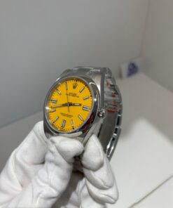 Alternative view of Rolex Super Clone Watch 1:1 OYSTER PERPETUAL M124300-0004